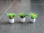 Plant in pot met bloemen miniatuur nieuw 1:12 Geel, Ophalen of Verzenden, Nieuw, Decoratie