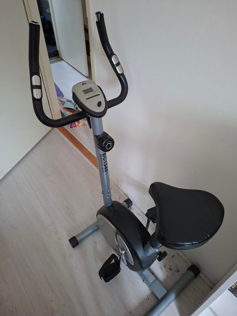 Hometrainer, Ophalen, Gebruikt, Metaal, Benen