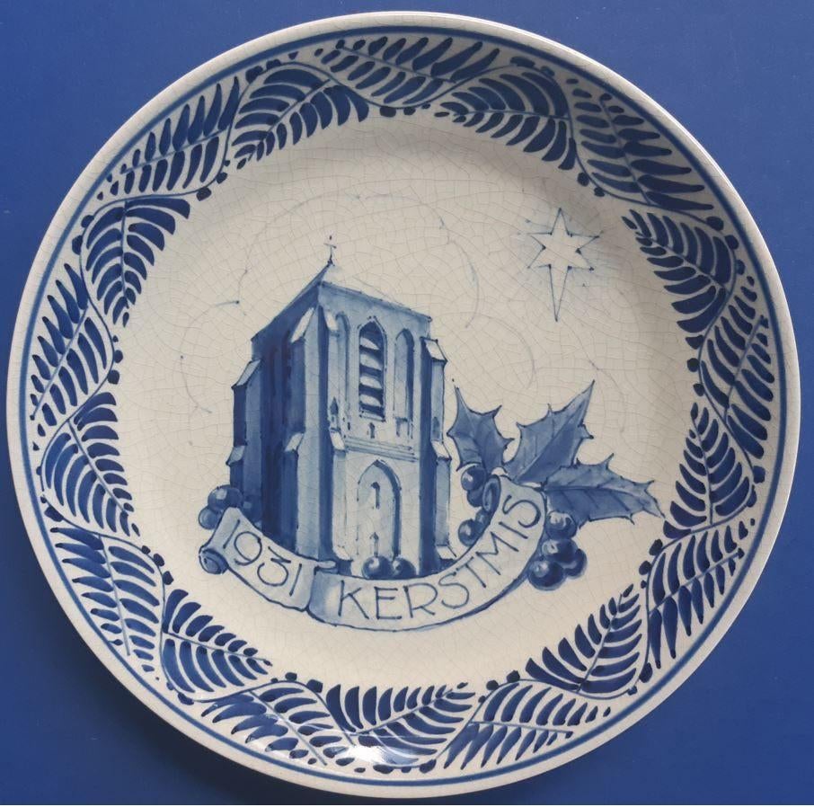 Kerstmis 1931 Porceleyne Fles 18cm (2) Kerktoren hulstblad, Ophalen of Verzenden