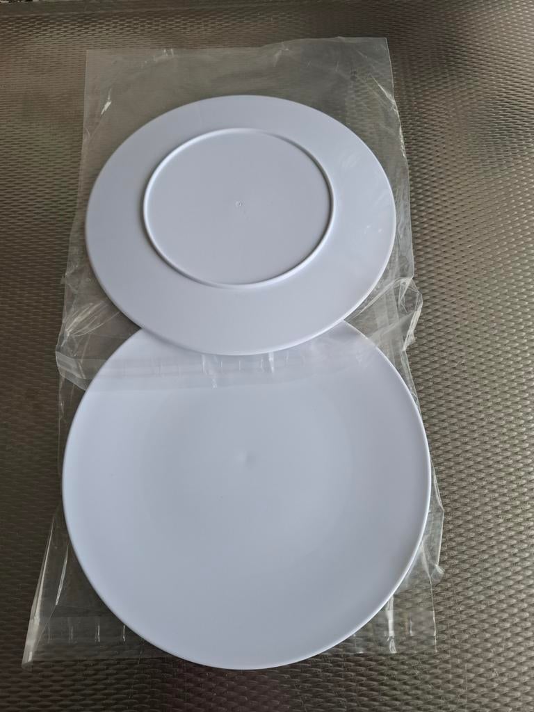 STEVIGE PLASTIC BORDEN, Huis en Inrichting, Ophalen, Bord