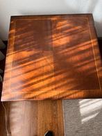 Heldense Mahonie houten bijzettafel., Gebruikt, Vierkant, 55 tot 75 cm, Hout