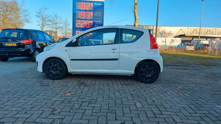 Leuke Zuinige Peugeot 107 Met Airco en elektrische ramen., Auto's, Peugeot, Bedrijf, ABS, Airbags, Airconditioning, Boordcomputer