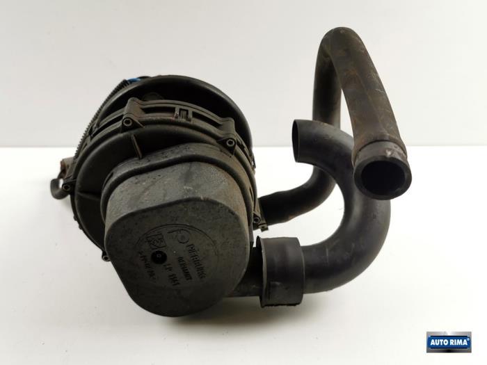 Luchtpomp Uitlaatgas van een Volvo 9-Serie, Gebruikt, -, -, Ophalen of Verzenden