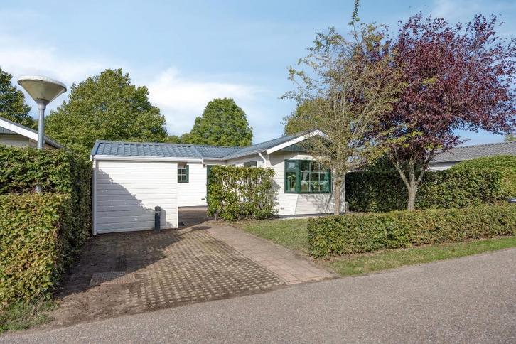 Chalet | Eigen grond | 2 slaapkamers | Verhuur mogelijk, Huizen en Kamers, Recreatiewoningen te koop, Gelderland, Chalet, Verkoop zonder makelaar