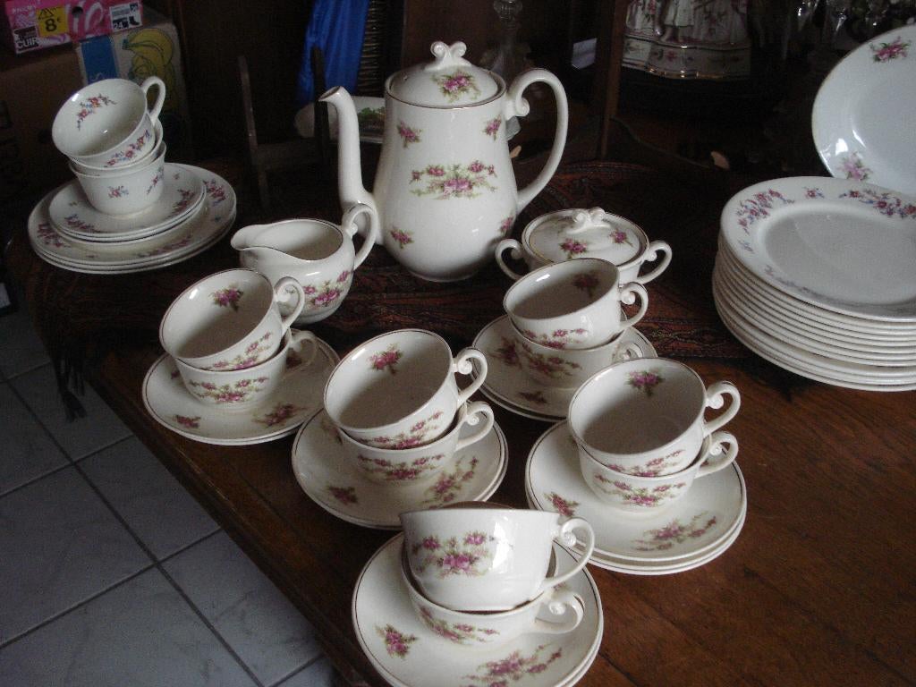 koffieservies vvan P REGOUT gemerkt, Antiek en Kunst, Antiek | Servies compleet, Ophalen of Verzenden