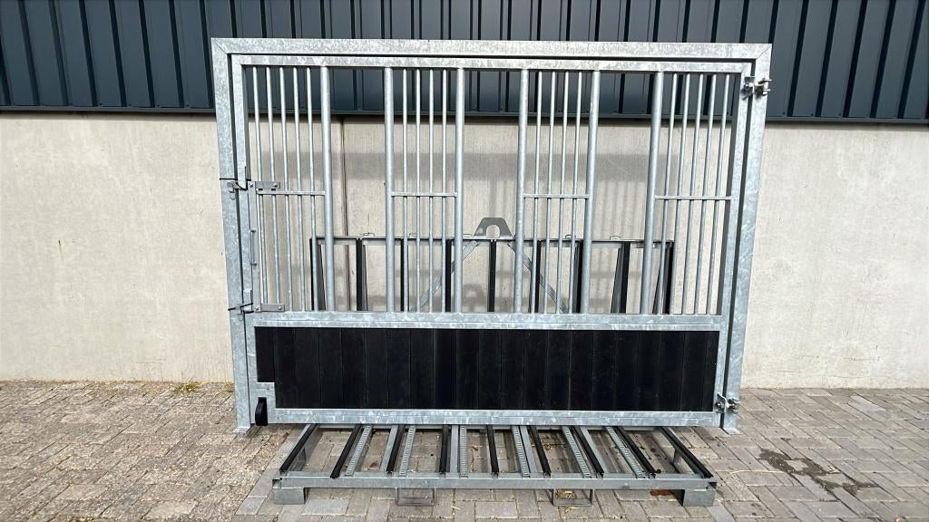 Groepshuisvesting premium | 3000x2200 mm | Geheel te openen, Weidegang, 4 paarden of pony's of meer