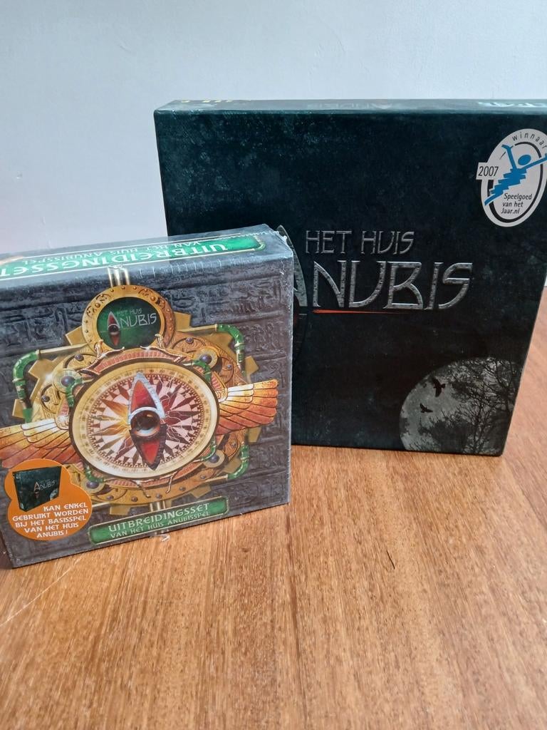 Het Huis Anubis + Uitbreidingsset - Nieuw in plasti, Drie of vier spelers, Ophalen of Verzenden, Nieuw, Studio 100