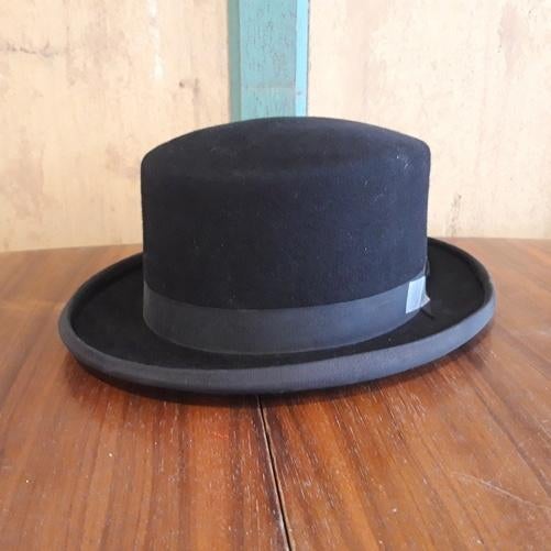 Hoge hoed zwart Wegener binnenmaat 19 cm x 15 cm, Kleding | Heren, Hoeden en Petten, Ophalen of Verzenden, Gedragen, Hoed