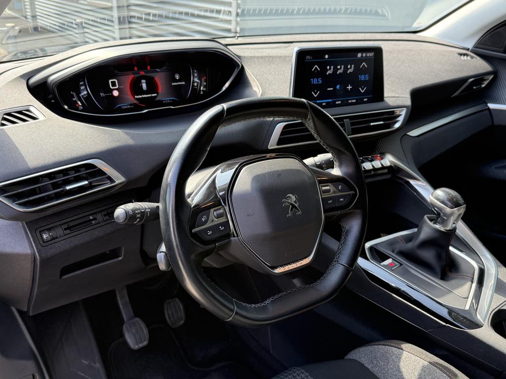 Peugeot 3008 BWJ 2019 | 1.2T 131PK Executive | TREKHAAK | CL, Auto's, Peugeot, Voorwielaandrijving, Stof, Gebruikt, 1199 cc