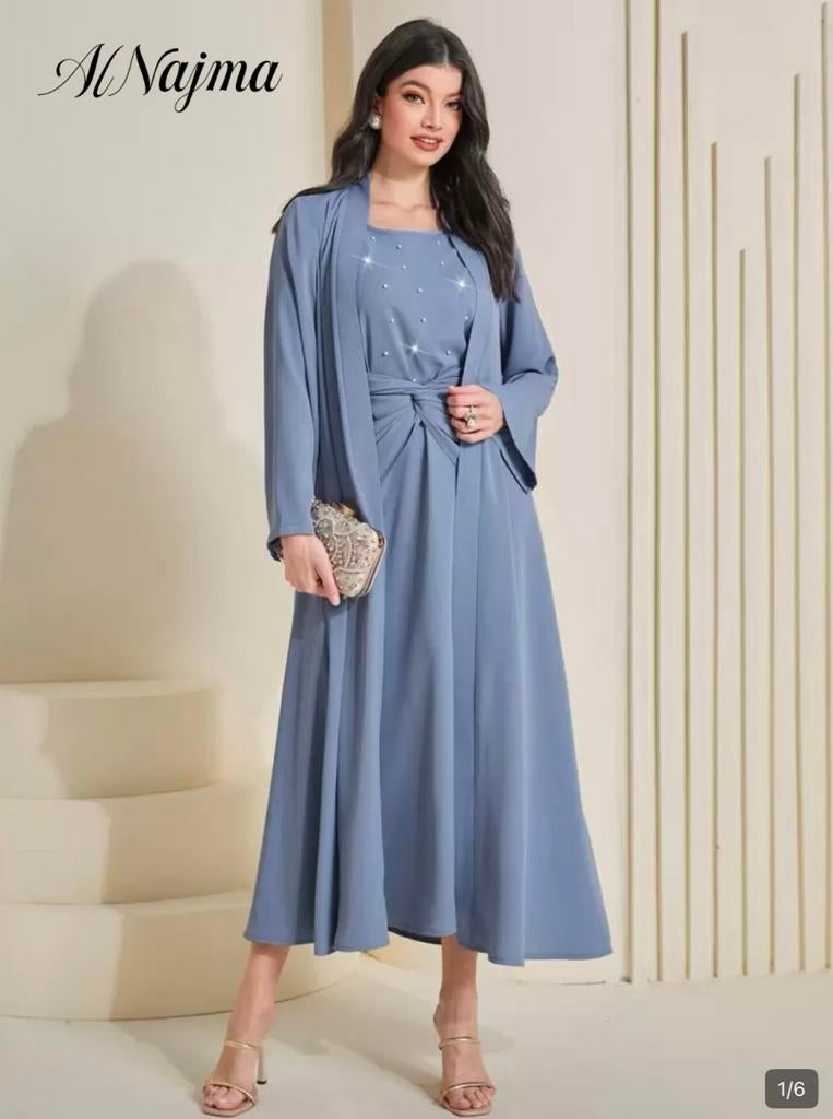 Blauwe 3-delige abaya met witte parels, Maat 38/40 (M), Zo goed als nieuw, Onder de knie, Verzenden