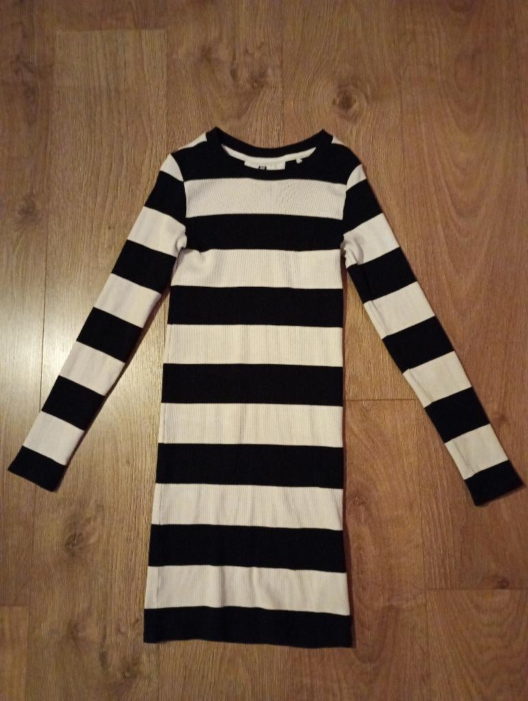 Mooie zwart/witte jurk mt 146/152, Kinderen en Baby's, Kinderkleding | Maat 146, Meisje, Ophalen of Verzenden, Zo goed als nieuw