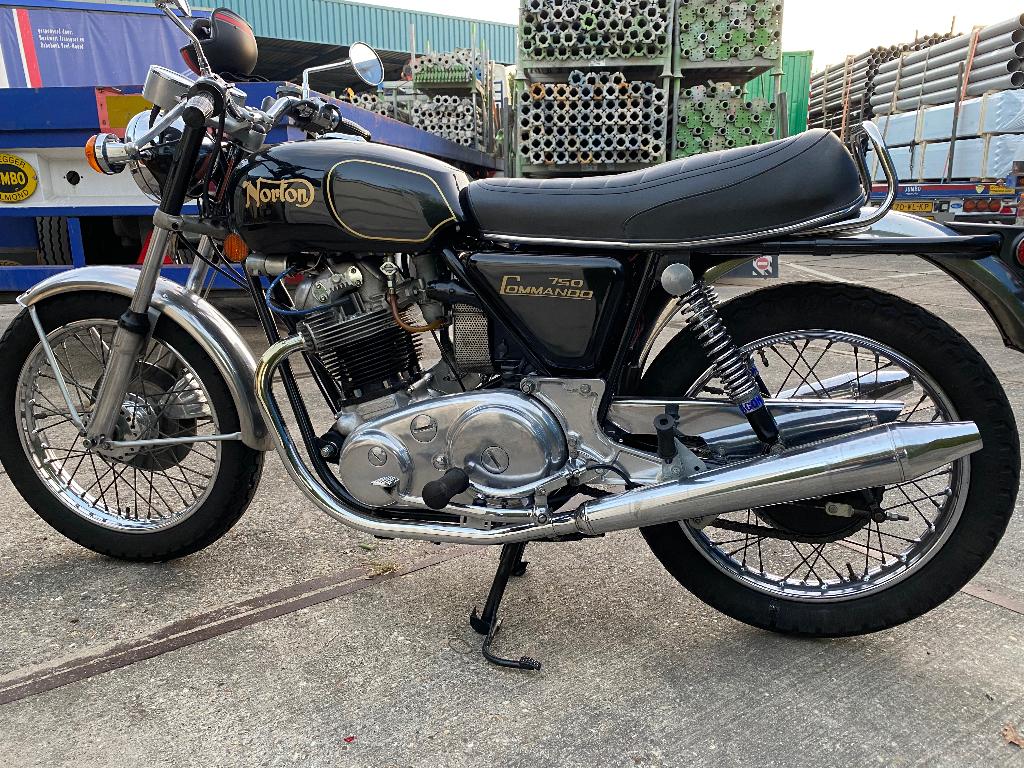 Norton 750 Comando, Motoren