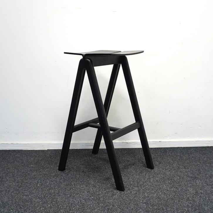 HAY Copenhague Design Barkrukken | Zwart | Zithoogte 75 cm, Huis en Inrichting, Barkrukken, Gebruikt, 60 tot 90 cm, Hout, 5 krukken of meer