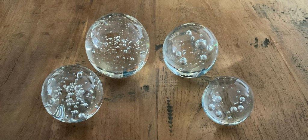presse papier bollen glas 4 stuks, Antiek en Kunst, Ophalen of Verzenden