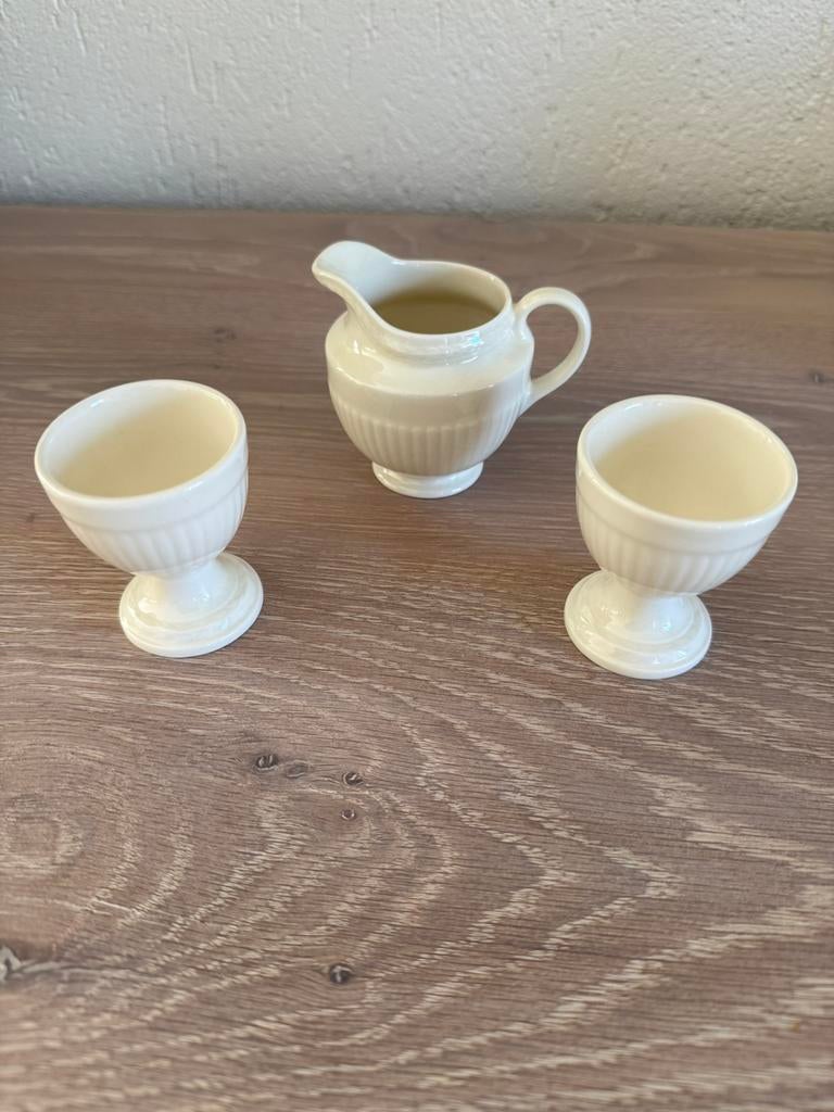 Wedgwood Edme, room kannetje, eierdopjes, Antiek en Kunst, Antiek | Servies los, Ophalen of Verzenden