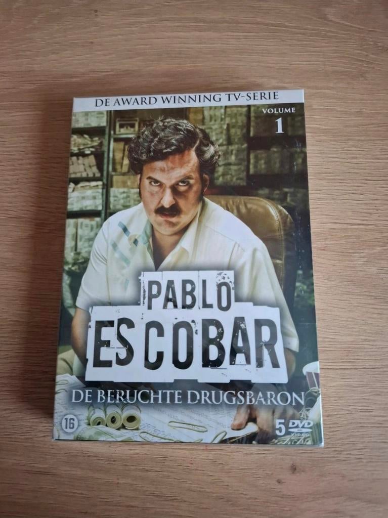 Nieuwe Dvd box : Pablo Escobar ; de beruchte drugsbaron., Vanaf 16 jaar, Boxset, Ophalen of Verzenden, Nieuw in verpakking