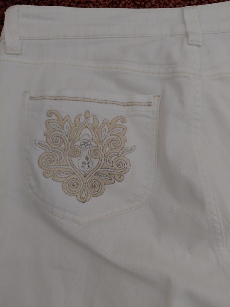 Broek van  Raffaello 44, Wit, Maat 42/44 (L), Ophalen of Verzenden, Zo goed als nieuw