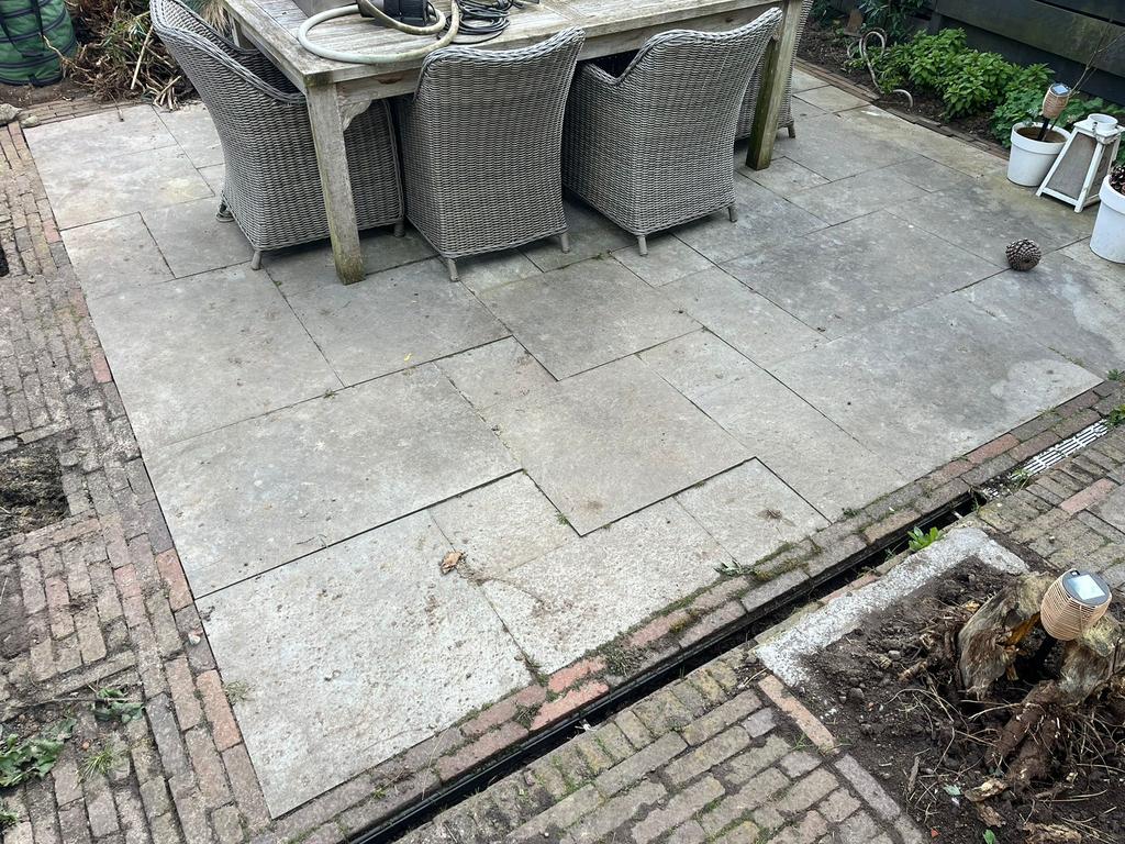 GRATIS grijze terras tegels, Ophalen of Verzenden, Zo goed als nieuw, Hout