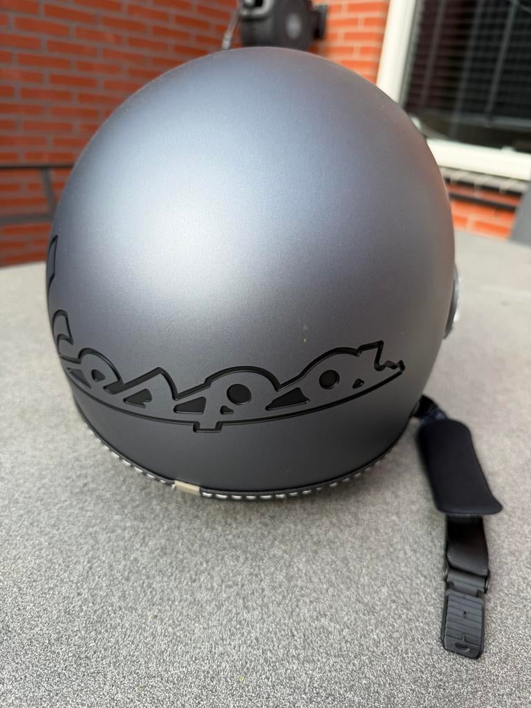 Vespa helm, Ophalen, Zo goed als nieuw