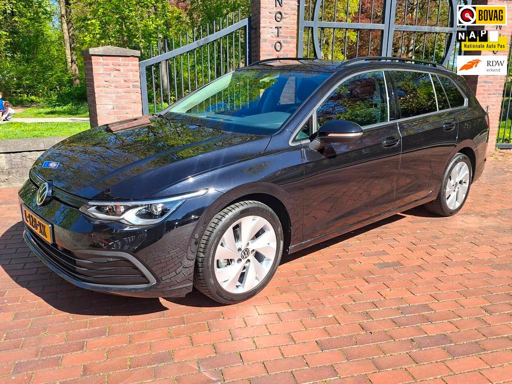 Volkswagen Golf Variant 1.5 TSI Virtual Apple car. Stoelverw, Voorwielaandrijving, Adaptive Cruise Control, 4 cilinders, 1261 kg