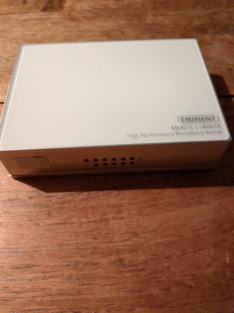 Router Eminent EM 4013/n Route, Ophalen of Verzenden, Zo goed als nieuw