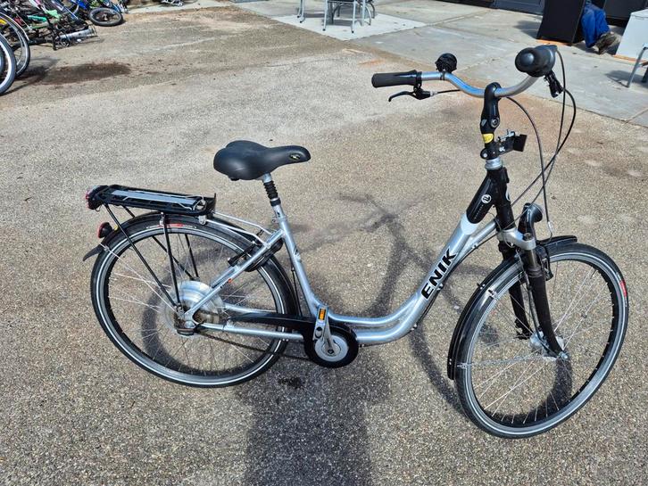 Dames fiets met versnellingen, Fietsen en Brommers, Elektrische fietsen, Gebruikt, Overige merken, Ophalen