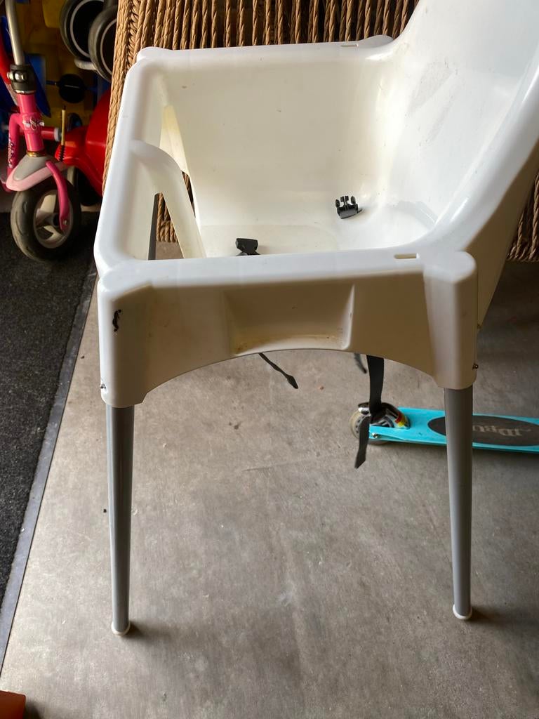 IKEA kinderstoel met gordels (zonder blad), Ophalen, Gebruikt, Overige typen, Gordel(s)