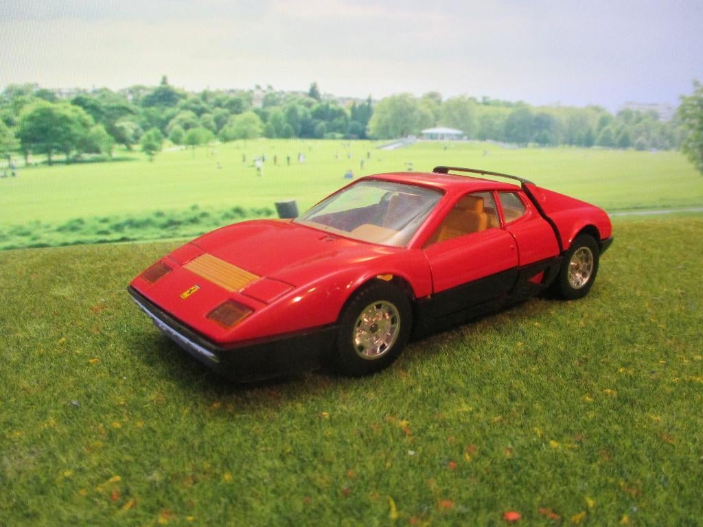 1:24 Ferrari BB 512 - Bburago i.g.st., Ophalen of Verzenden, Gebruikt, Bburago