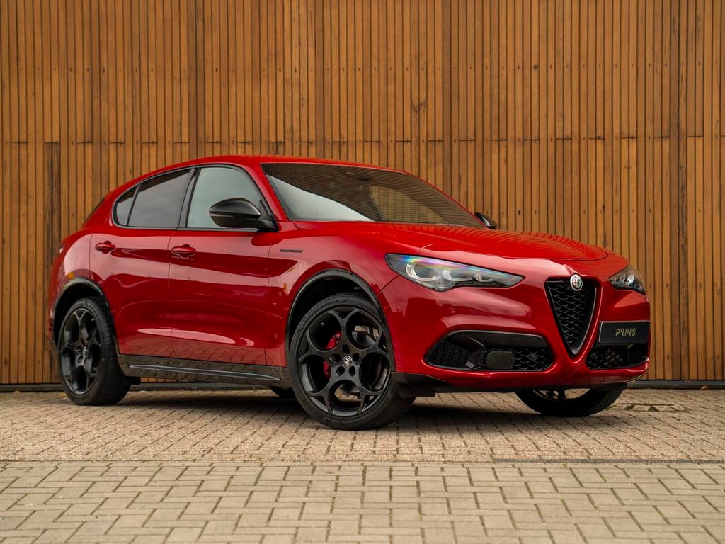 Alfa Romeo Stelvio 2.0T GME AWD Competizione 280pk | Harman/, Auto's, Alfa Romeo, Automaat, 4 cilinders, Met garantie (alle), 1655 kg