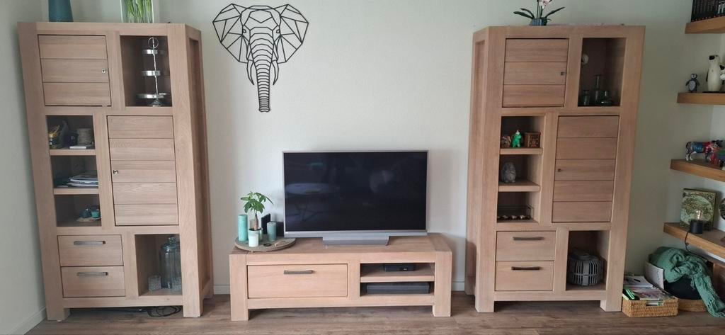 Interieurset Henders en Hazel, Ophalen