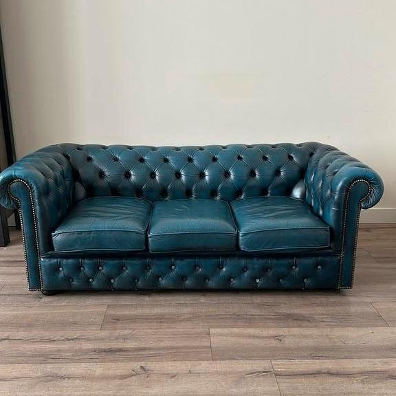 Chesterfield bank 3-zits blauw, Huis en Inrichting, Ophalen, Chesterfield, Driepersoons, Zo goed als nieuw