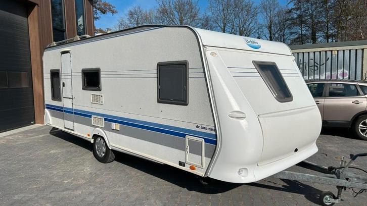 Royale Hobby 560 KMFE stapelbed incl. nette voortent, Caravans en Kamperen, Caravans, Bedrijf, tot en met 6, 1250 - 1500 kg, Rondzit