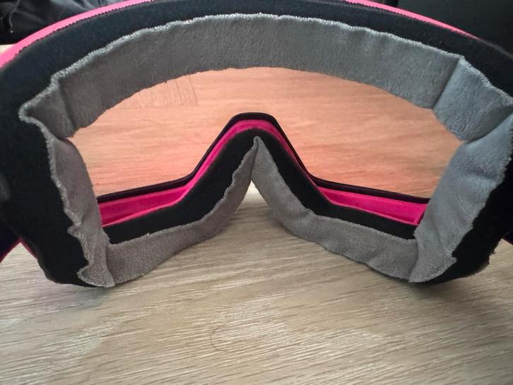 Giro skihelm (54-58 cm) en Giro skibril, Sport en Fitness, Skiën en Langlaufen, Gebruikt, Overige typen, Skiën, Overige merken