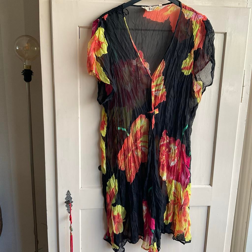 Miss Etam tuniek met bloemenprint maat 46, Ophalen of Verzenden, Zo goed als nieuw, Zwart