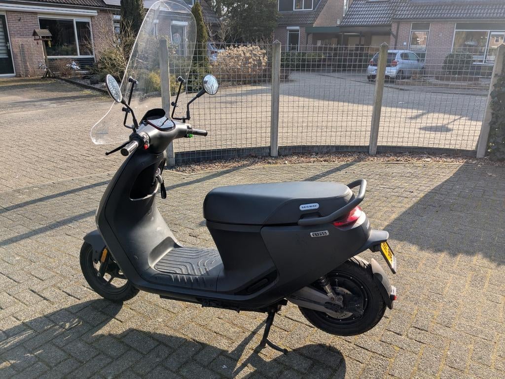 IN PRIJS VERLAAGD!  Segway E125s scooter mat zwart 2 accu's, Ophalen, Zo goed als nieuw, Elektrisch