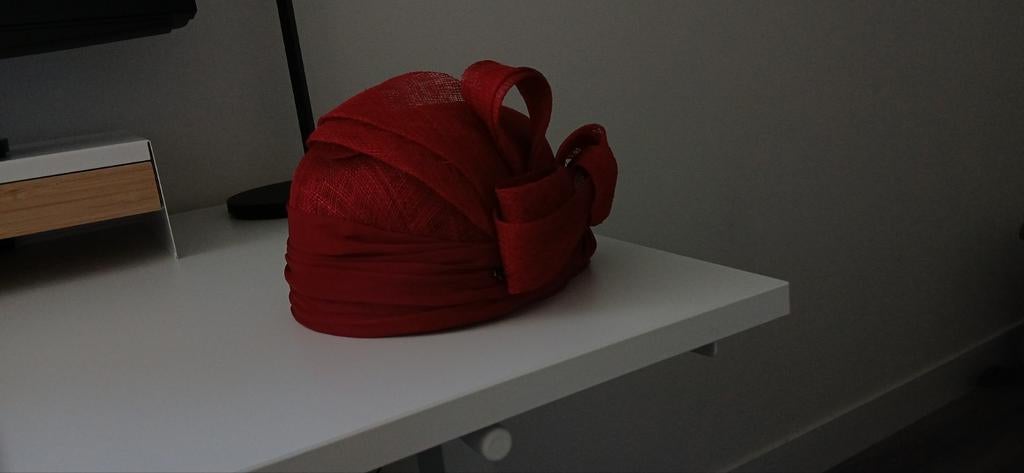 Mooie dophoed rood, Ophalen of Verzenden, Rood