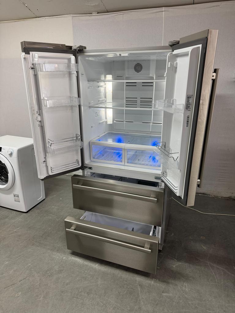 RVS Beko Koelkast met vriezer -  Met Bezorgen!!!!!!!, 200 liter of meer, 60 cm of meer, Met aparte vriezer, Zo goed als nieuw