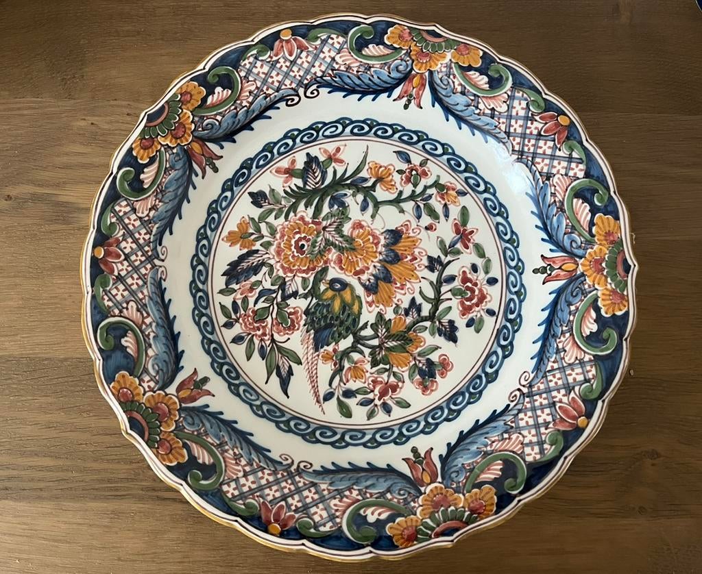 Makkumer aardewerk bord met vogelmotief, handbeschilderd., Huis en Inrichting, Gebruikt, Vintage, Steen/keramiek, Ophalen of Verzenden