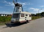 Kip Deluxe 1981 - Compacte en complete caravan met voortent, Caravans en Kamperen, Caravans, Kip, Bedrijf, Treinzit, 4 tot 5 meter