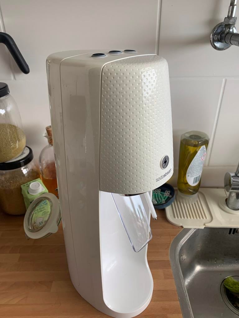 SodaStream met 4 flessen - Maak zelf bruiswater!, Ophalen, Gebruikt