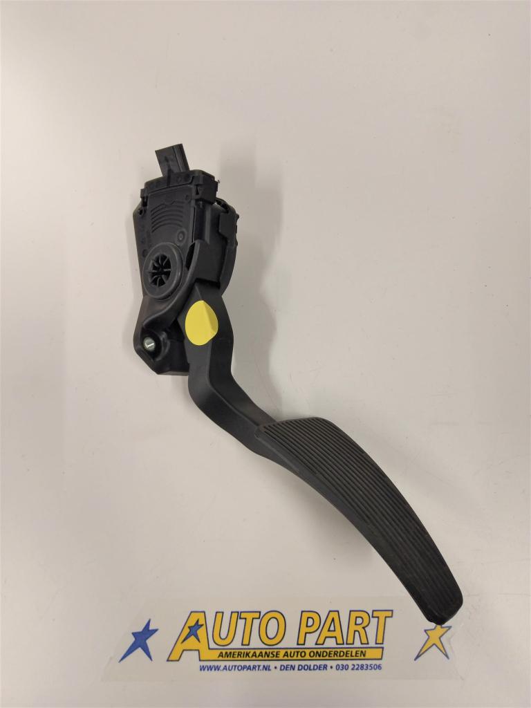Dodge Ram 1500 2013-2016 gaspedaal, Gebruikt, PO Box 21-8004 | Auburn Hills, MI 48321-8004, Amerikaanse onderdelen, Ophalen of Verzenden