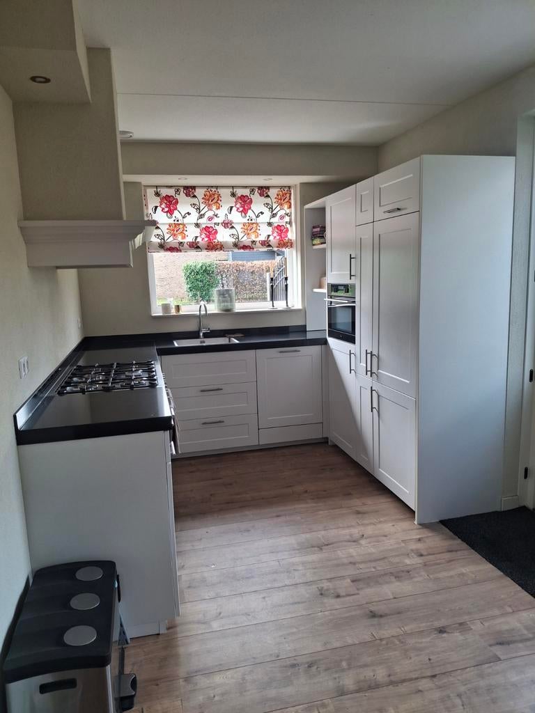 Keuken compleet 'Bribus', Ophalen, Gebruikt, U-keuken, Wit