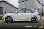 BMW X1 xDrive25e | M-sport | Panorama | HUD | 360, Adaptive Cruise Control, Zwart, Met garantie (alle), Wit