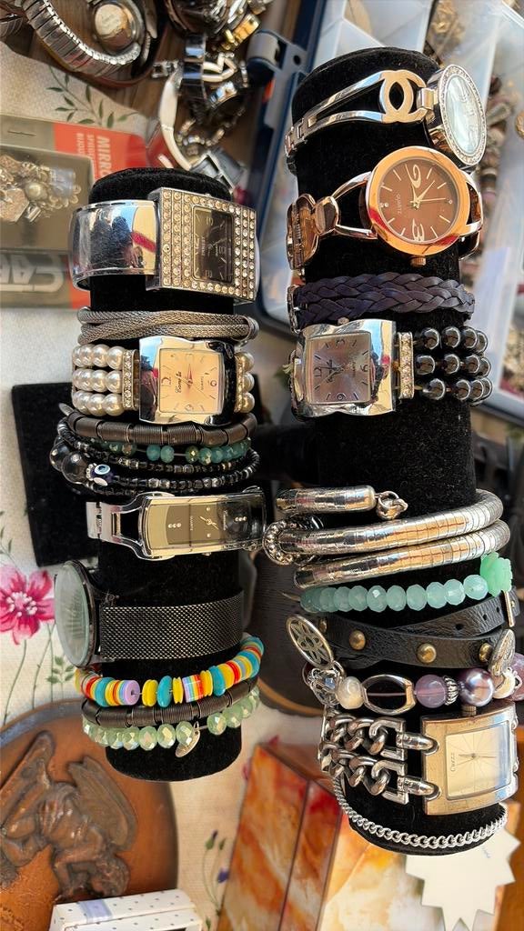 Lot retro vinttage horloges 20 oa guess d g, Ophalen of Verzenden, Zo goed als nieuw, Staal, Overige merken