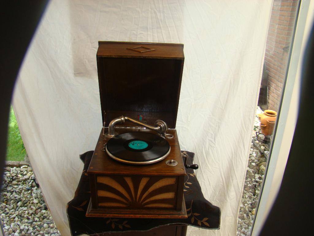 Grammofoon / Platen speler, Antiek en Kunst, Antiek | Tv's en Audio, Ophalen of Verzenden