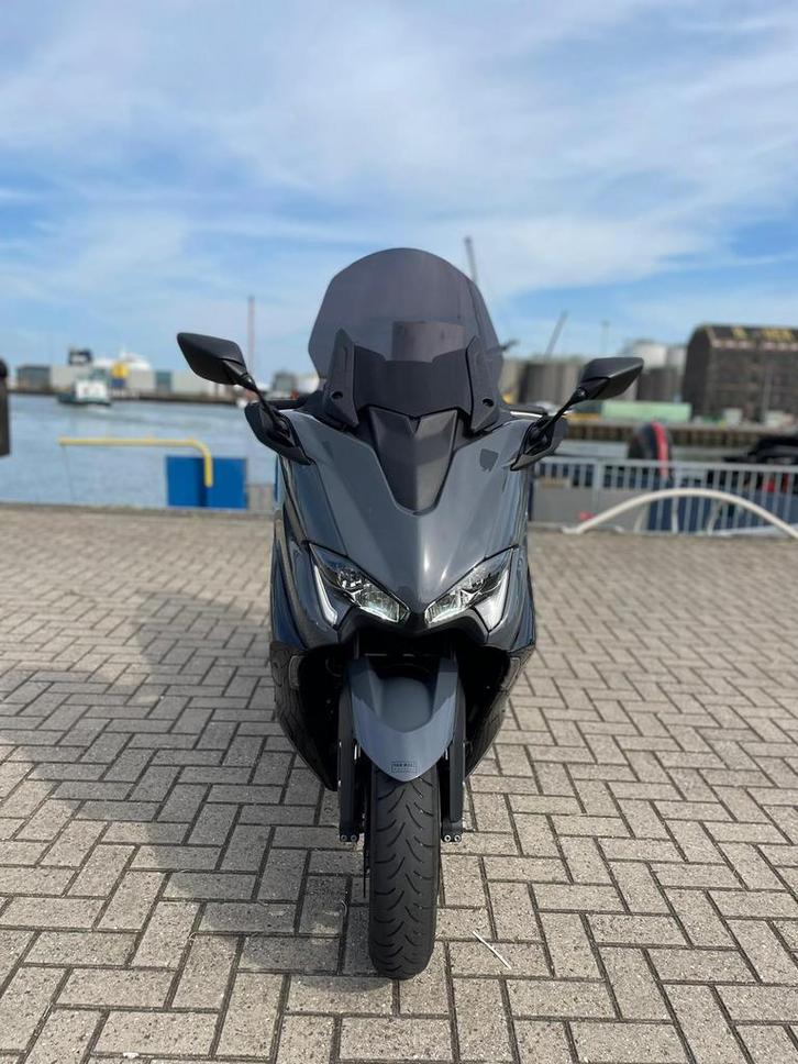 Yamaha tmax 560 AKRAPOVIC/ POLINI UPGRADE, Motoren, Motoren | Yamaha, Particulier, Scooter, Ophalen of Verzenden