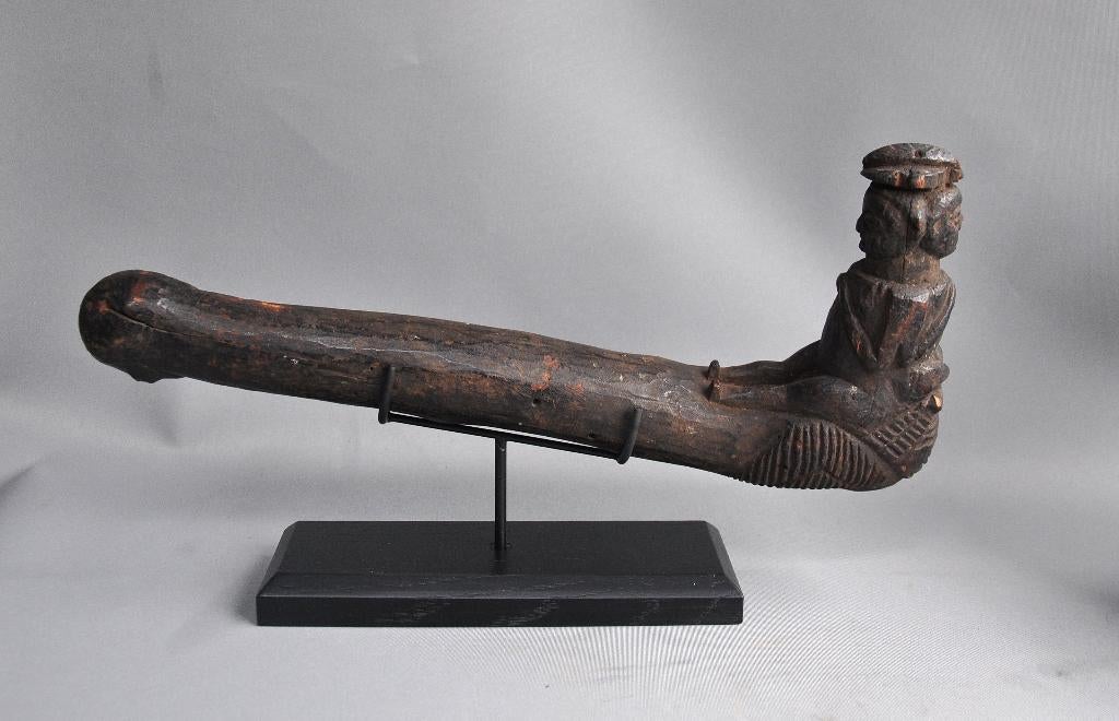 Pende Ibia: Ceremoniële Janus-bijl op standaard- 1940-50, Ophalen of Verzenden