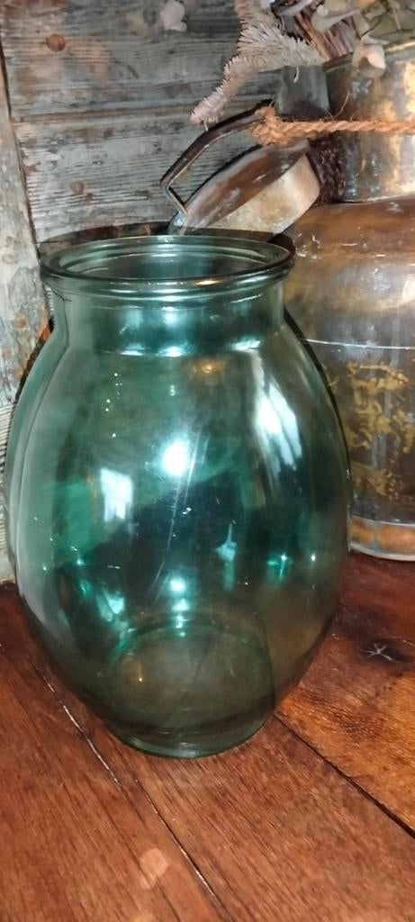 Grote brocante groen kleurig glas vaas, Antiek en Kunst, Ophalen of Verzenden