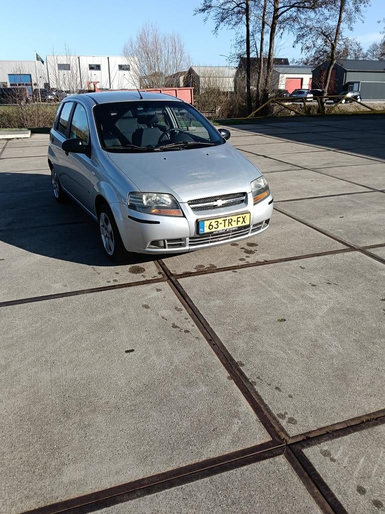 Chevrolet Kalos 1.2 5D 2007 Grijs, Auto's, Chevrolet, Voorwielaandrijving, 1150 cc, Stof, 40 €/maand