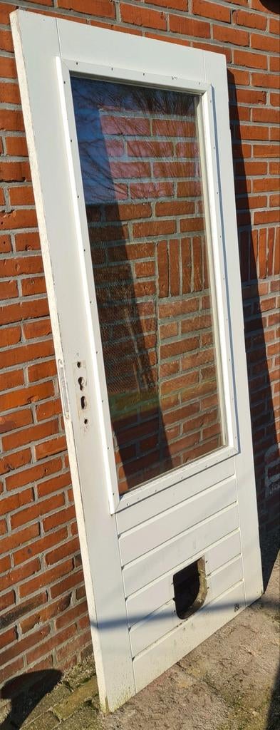 Hard Houten deur met gat voor kattenluik, Gebruikt, Deurkozijn, 150 tot 225 cm, Hout